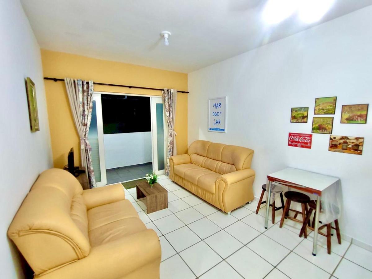 Em Apartment *